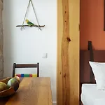 São Vitor Studio w/ Patio by LovelyStay